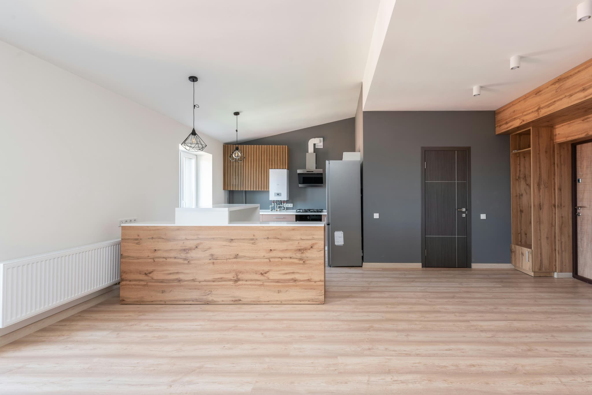 2BHK Near Graphic Era
